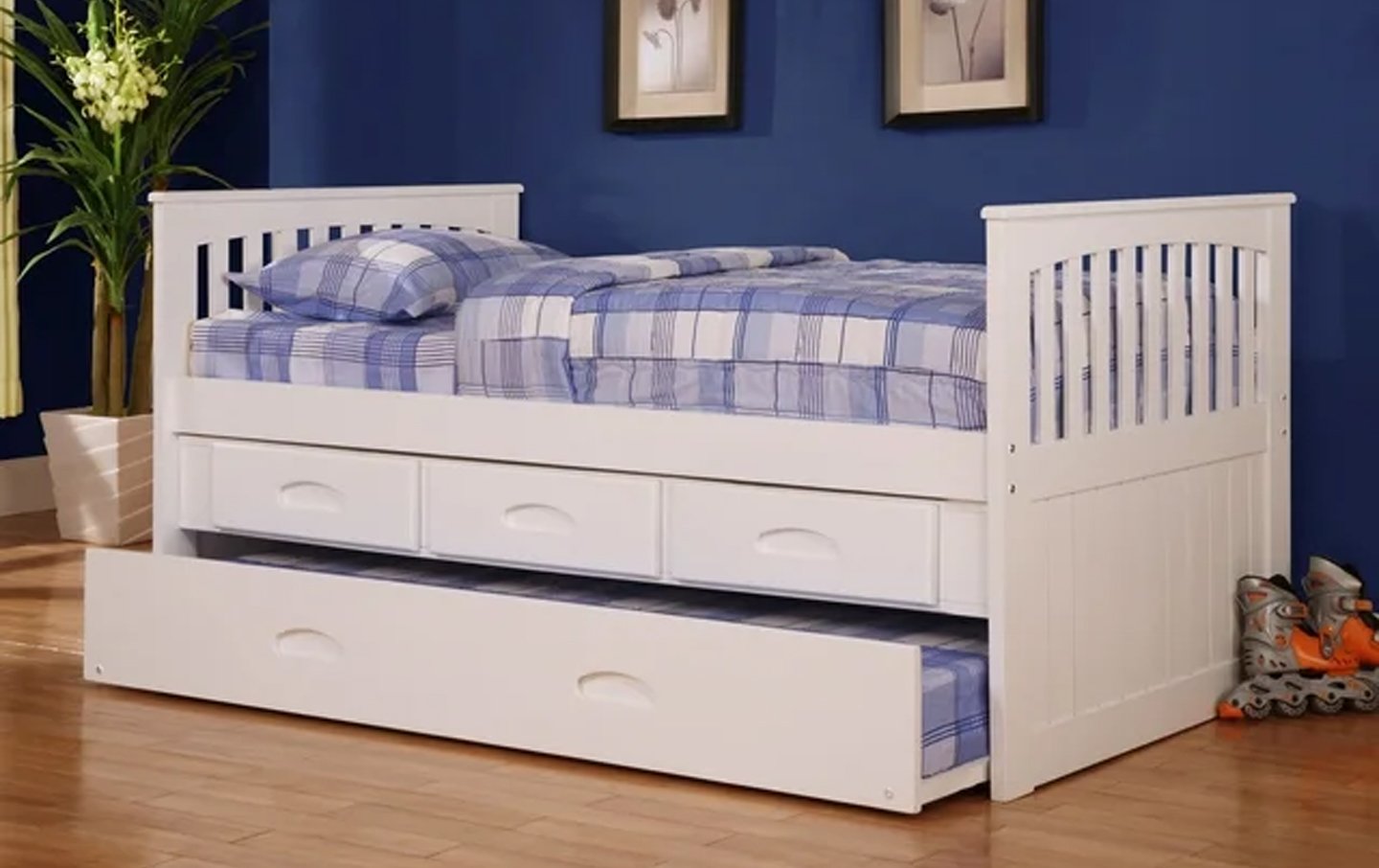 Captain’s White Trundle Bed