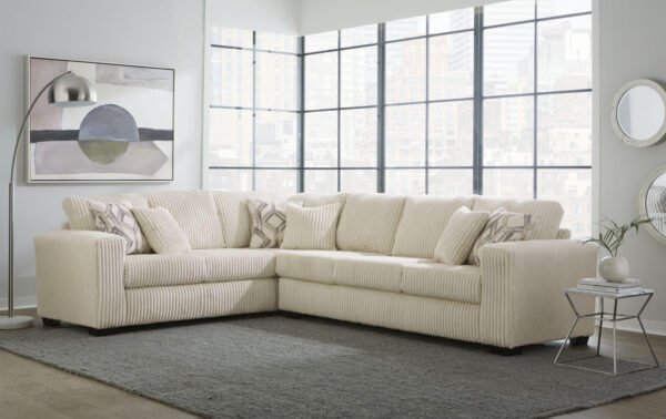 Lindyn Sectional