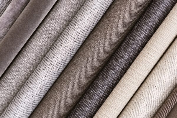 Upholstery fabric pile
